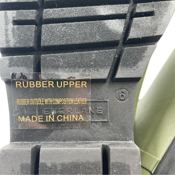 NEW Everlane Surplus Army Green Black Chelsea Rain Boot in Size 6 - Picture 10 of 11